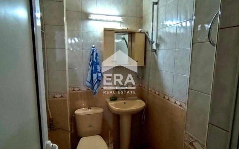 Обзаведен 3-стаен, Възрожденци