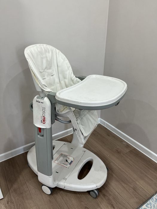 Продам стульчик для кормления Peg Perego Tatamia