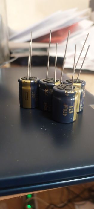 Condensatori Electrolitici THT Panasonic / Nover  Snap In / Radial