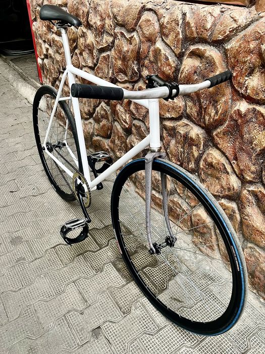 Фикс , Карбон руль , покрышки , дуалы и запчасти