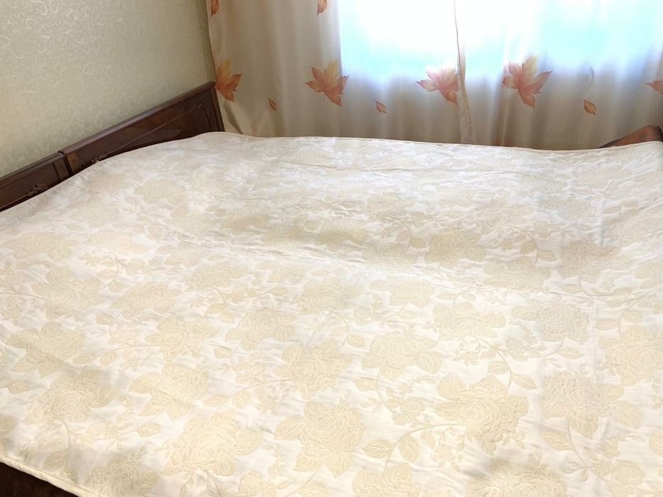 Двухспальное покрывало на кровать