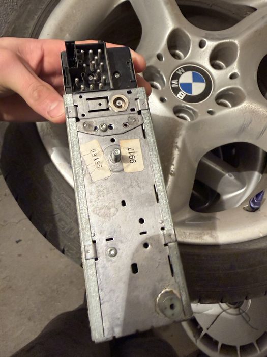 Магнитола с е34