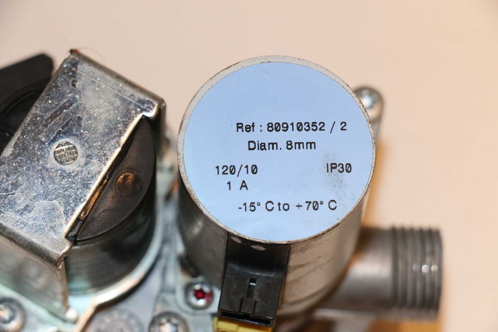 Vana gaz GV 02 centrala termica Saunier Duval Semia F24