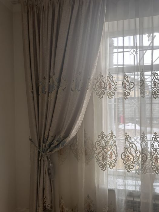 Продам шикарные плотные шторы