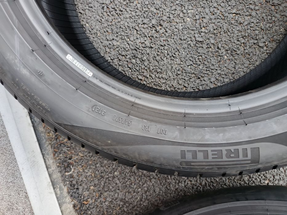 255.45.19 Pirelli Vara Second-hand
