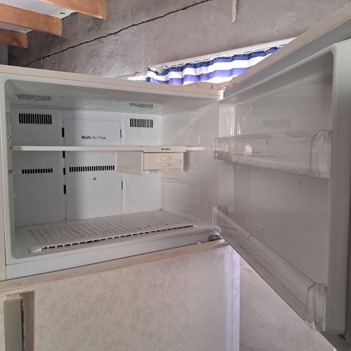 Холодильник холодильник