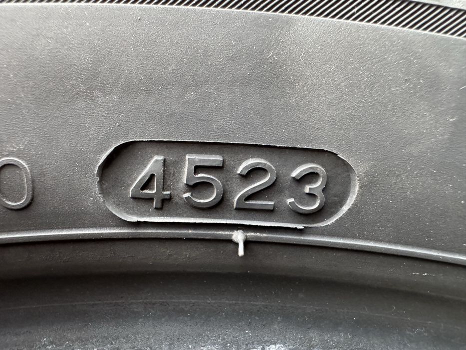 Автомобилни гуми 255 45 18 Hankook