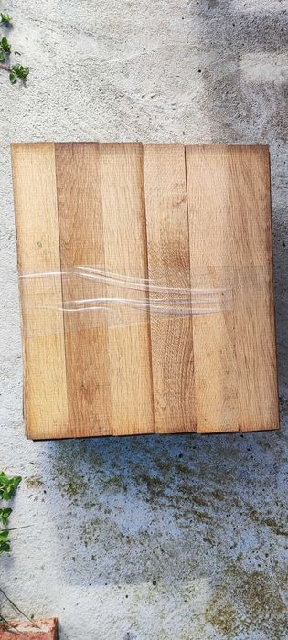 Естествен паркет от дъб.