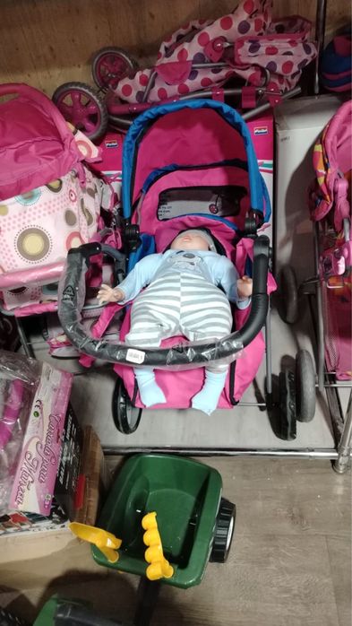 Коляска для кукол