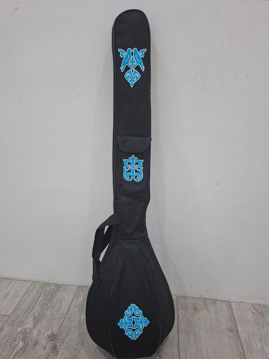 Домбыра, пользовались 2 месяца