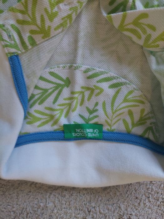 Къси панталони и блуза