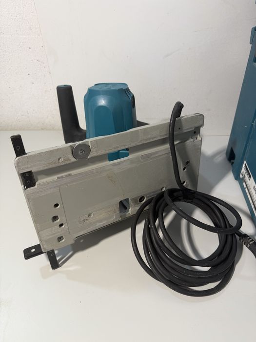 Makita SP 6000 J circular prin plonjare