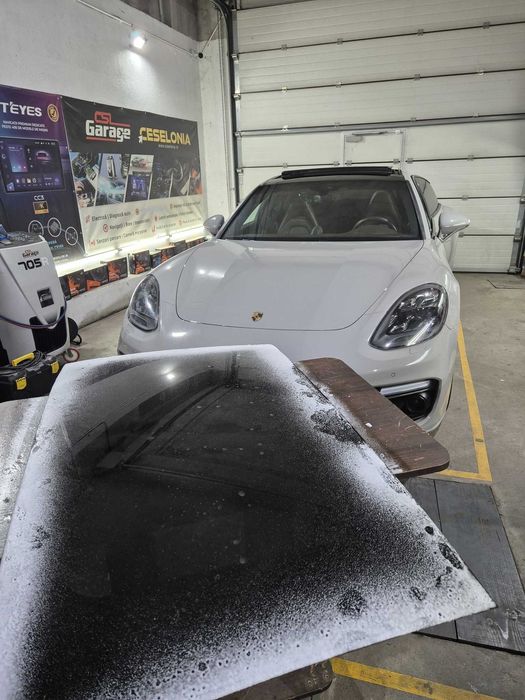 Curatare, gresare, ungere trapa auto, panoramic