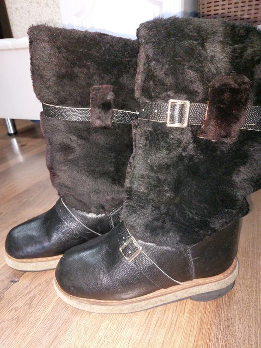 Продам мужские цигейковые унты