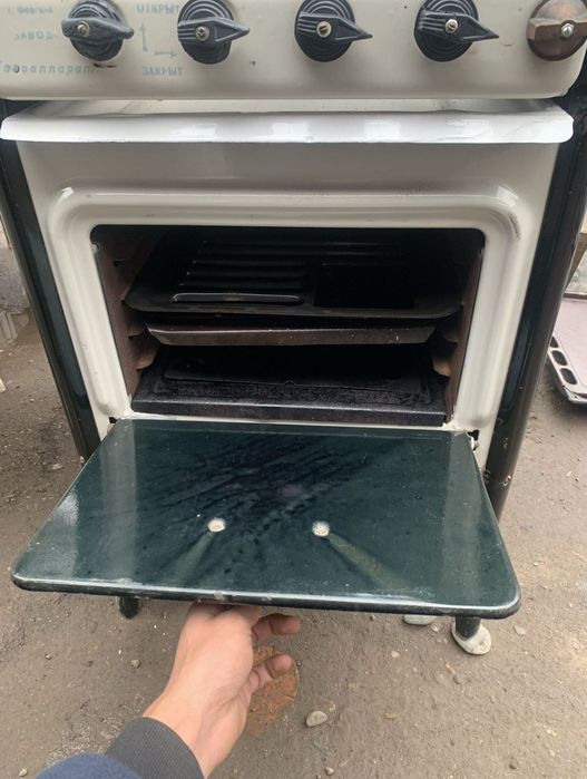 Oshxona buyumlari arzonro bervoraman
Gaz plita ishlashga tayyor, tayyo