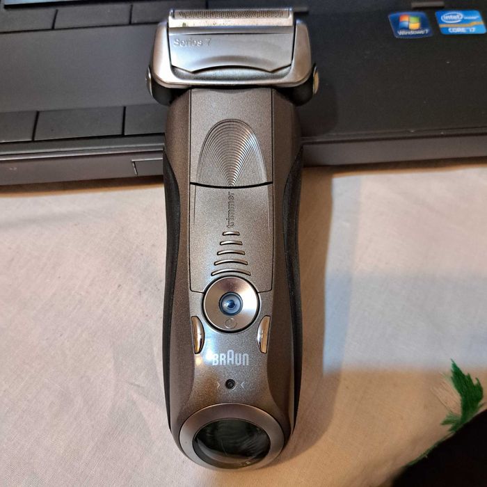 Producator: Braun
Model: Series 7 790cc