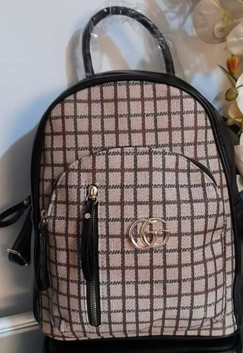 Geantă / rucsac.