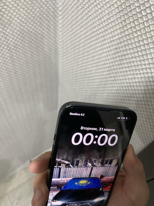 Продам iphone 13 128 гб