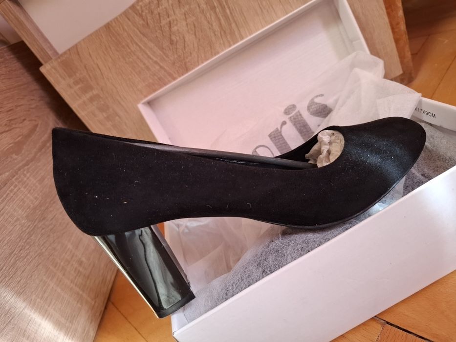 Дамски  черни  токчета