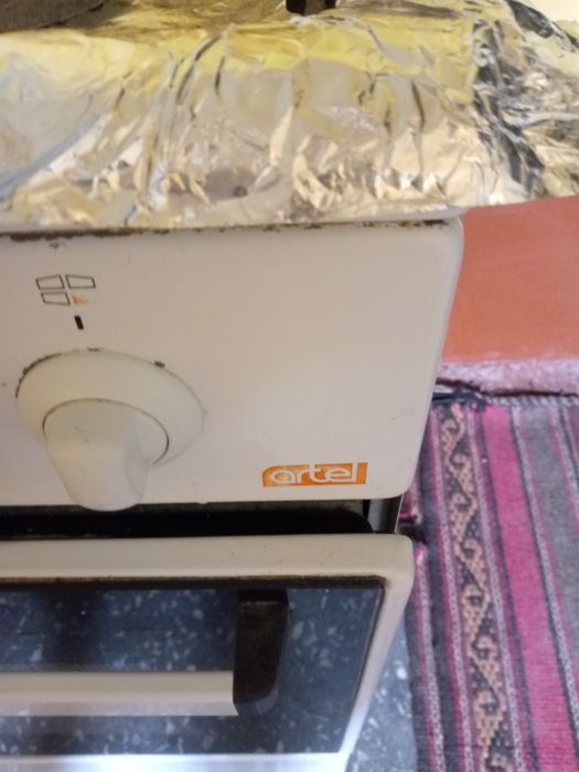Газ плита Артель в хорошем состоянии