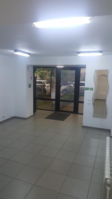 Vând Spațiu Comercial
