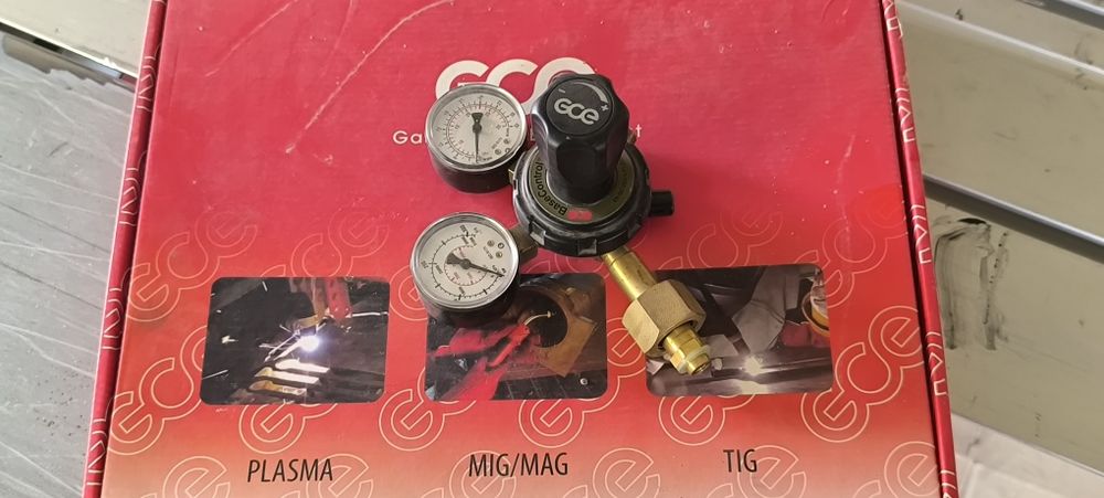 Lincoln Electric SPEEDTEC 215C