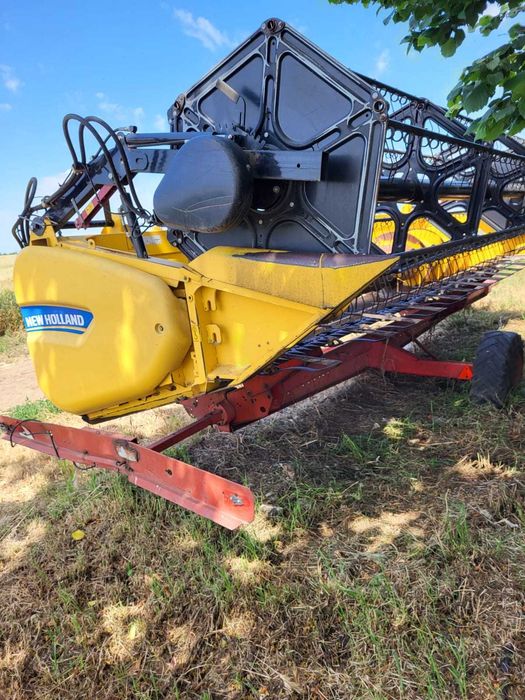 Combina NEW HOLLAND TC 5.80 T4B -Heder paioase-Heder porumb-2018