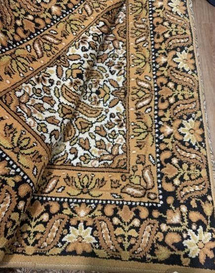 Продам . Ковры.  Шерстяные.   Советские. ………….;………………………………………………………..