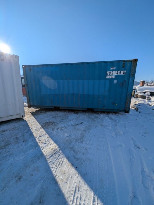 Vând containere maritime de 6m 2 bucati