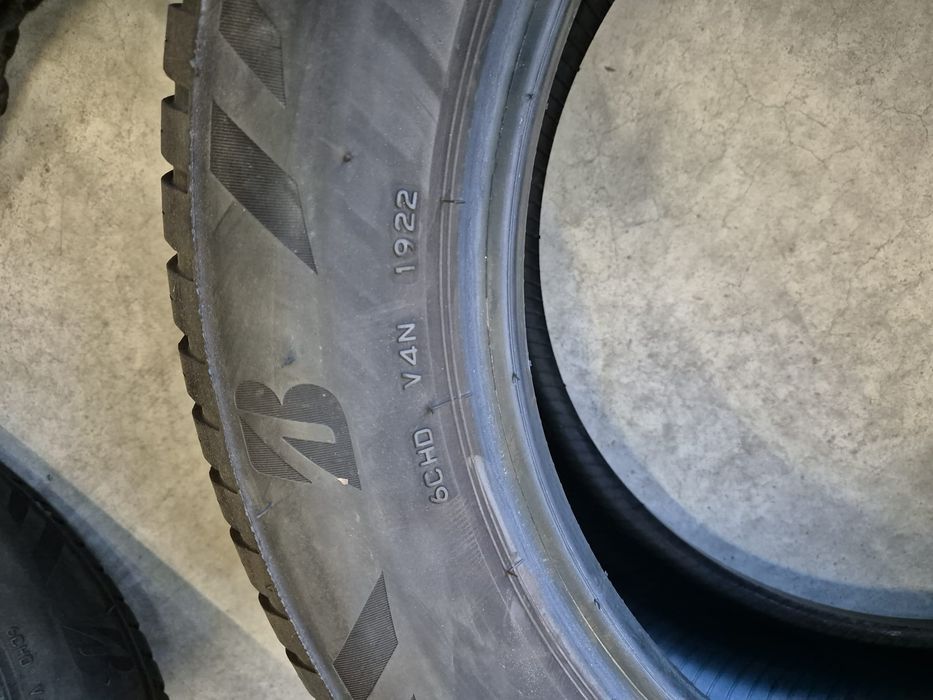 4 anvelope All Season Bridgestone 225 60 18