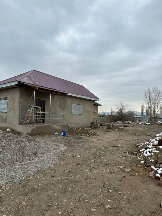 Участок с времянкой