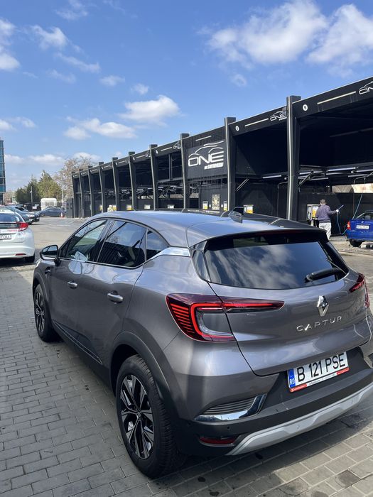 Renault Captur Tehno 2024 1.33 140cp Stare Excelenta dotari premium mild hibrid unic proprietar garantie activa fara daune