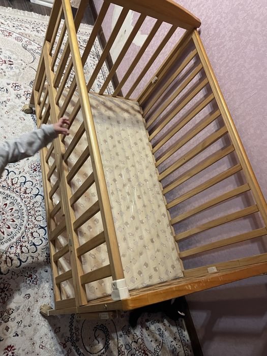 Продам манеж в хорошем состоянии