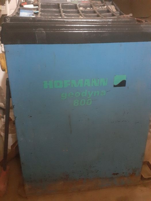 Продаётся  балансировочный  аппарат