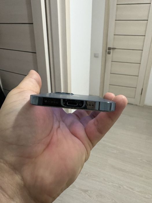 Iphone 12 pro в хорошем сост