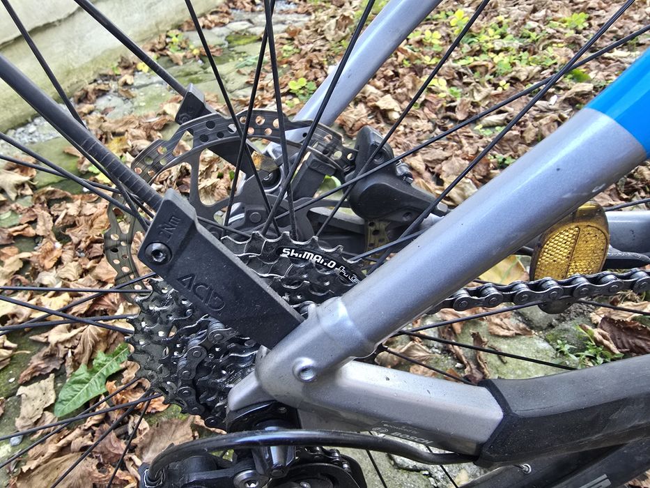 Bicicleta electrica CUBE