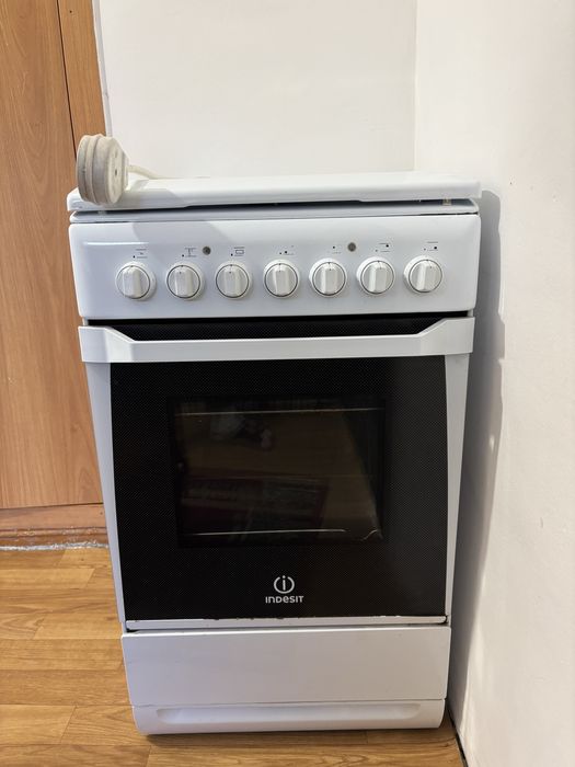 Электрическая плита