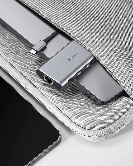 AUKEY USB-C 6в1 хъб с 4K HDMI,2x USB 3.0 извода,SD и microSD слота