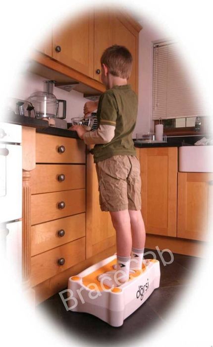 Дорси рамп тренажер. Дорси рамп. Dorsi ramp для растяжки ахилла. Дорси рамп. Дорси рамп тренажер.