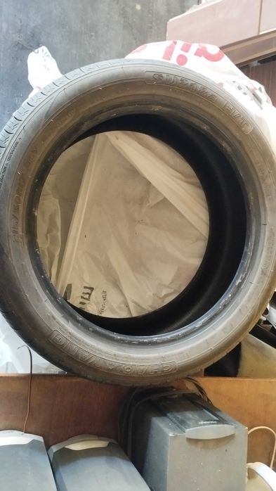 Продам комплект шин 215/50R17