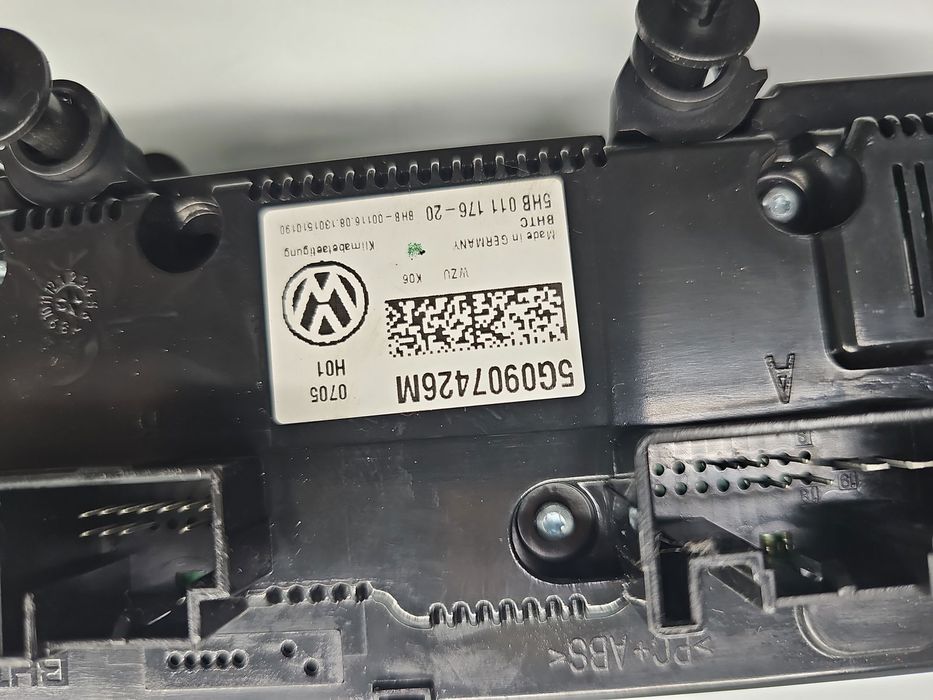 Panou comanda clima Volkswagen Golf 7 (5G) [Fabr 2014-prezent] 5G0907