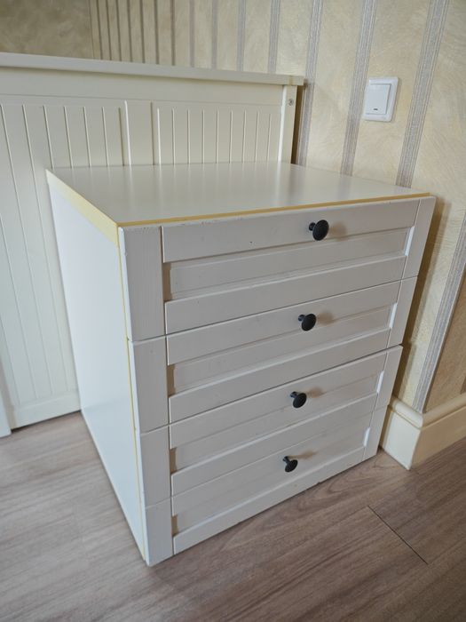 Продам шкафы Икея для детской, б/у