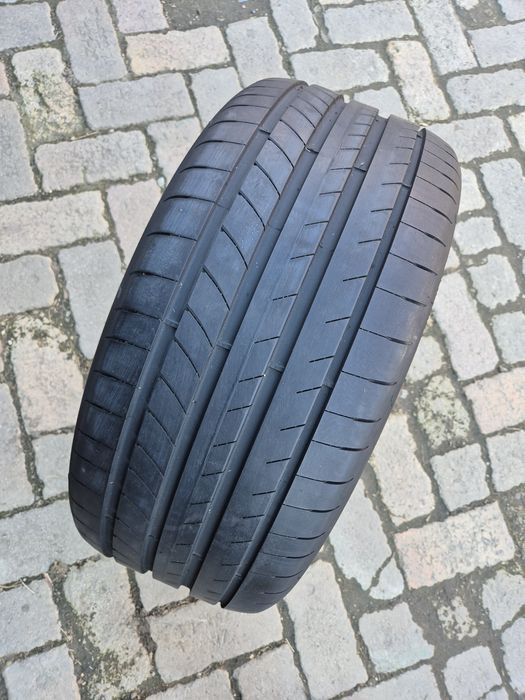 O bucată 245 45/35 R20 vară - una Michelin Goodyear Bridgestone