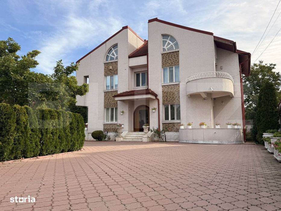 Casa premium, ultracentrala  cu piscina si 1249 mp teren.