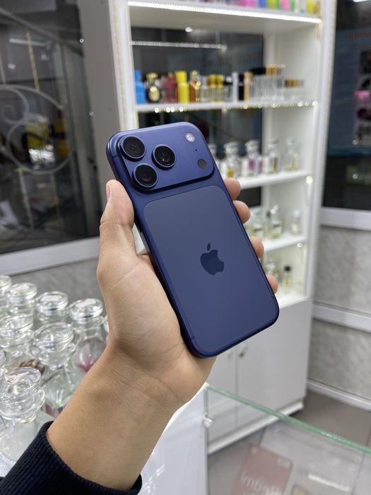 Продам iphone 17 pro/256 100% цикл 12