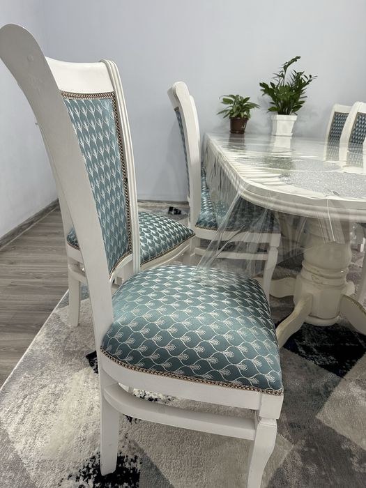 Продам стол со стульями