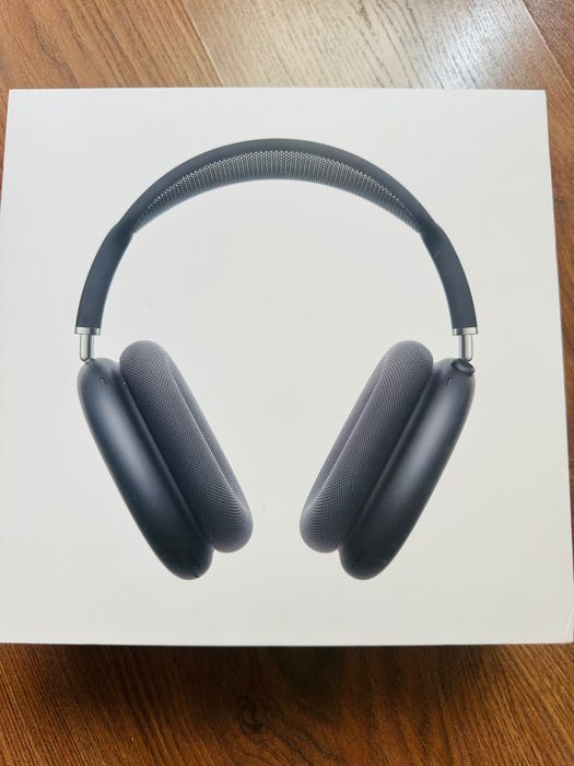 Air Pods Max with Smart Case