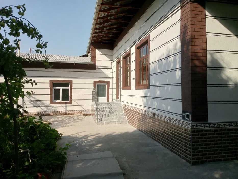 Срочно...Лайлак махалла 4.2 соток 5 хона