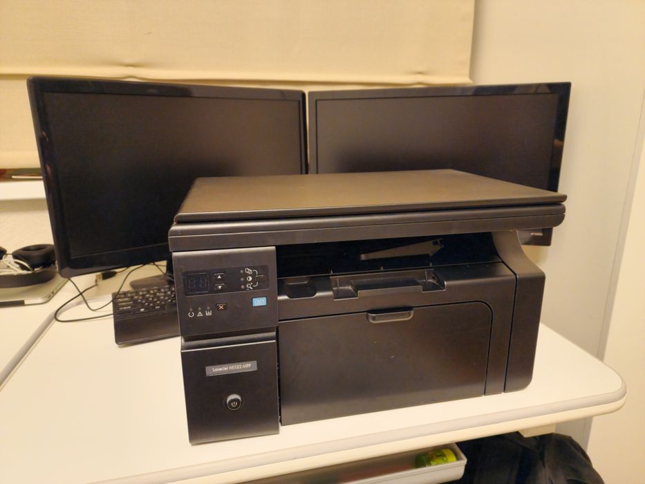мониторы  HP, диагональ 22"