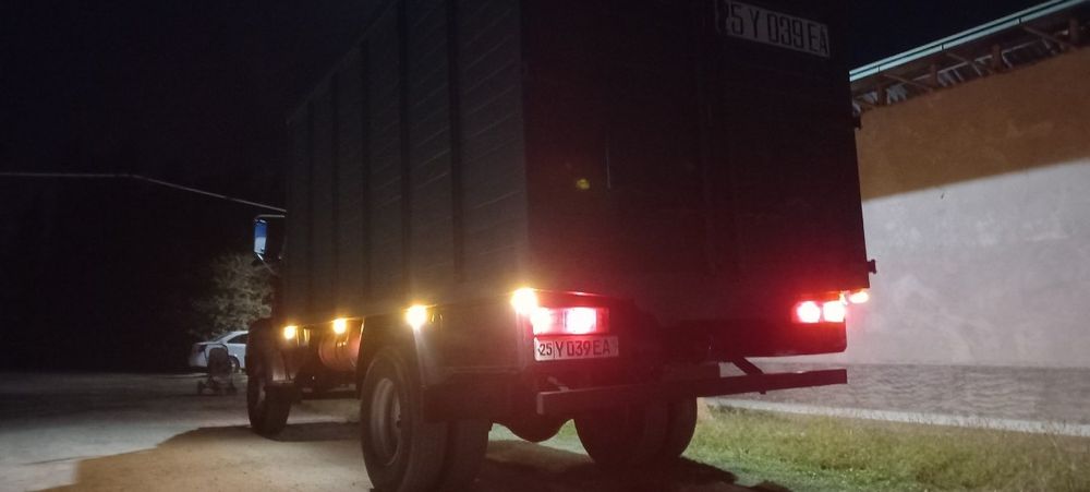 Zil buchok SOTILADI yili 2006 ural mator antifirezda